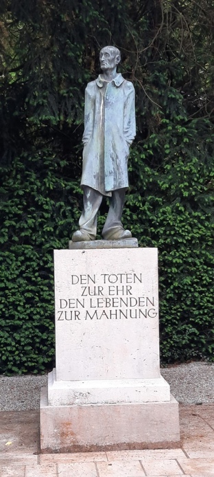 Du betrachtest gerade Fahrt zur Gedenkstätte Dachau